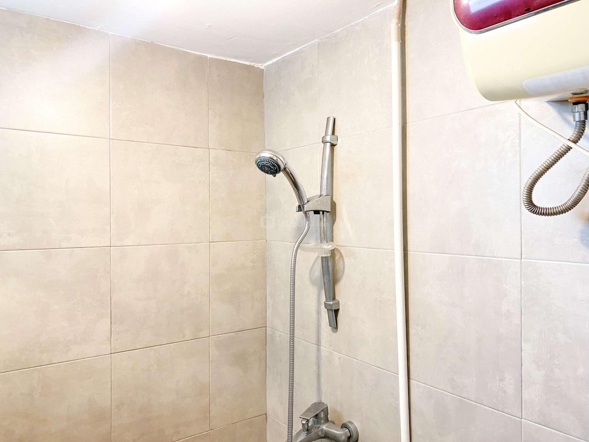 Appartement Good And Minimalist 1br At Bassura By Travelio Jakarta