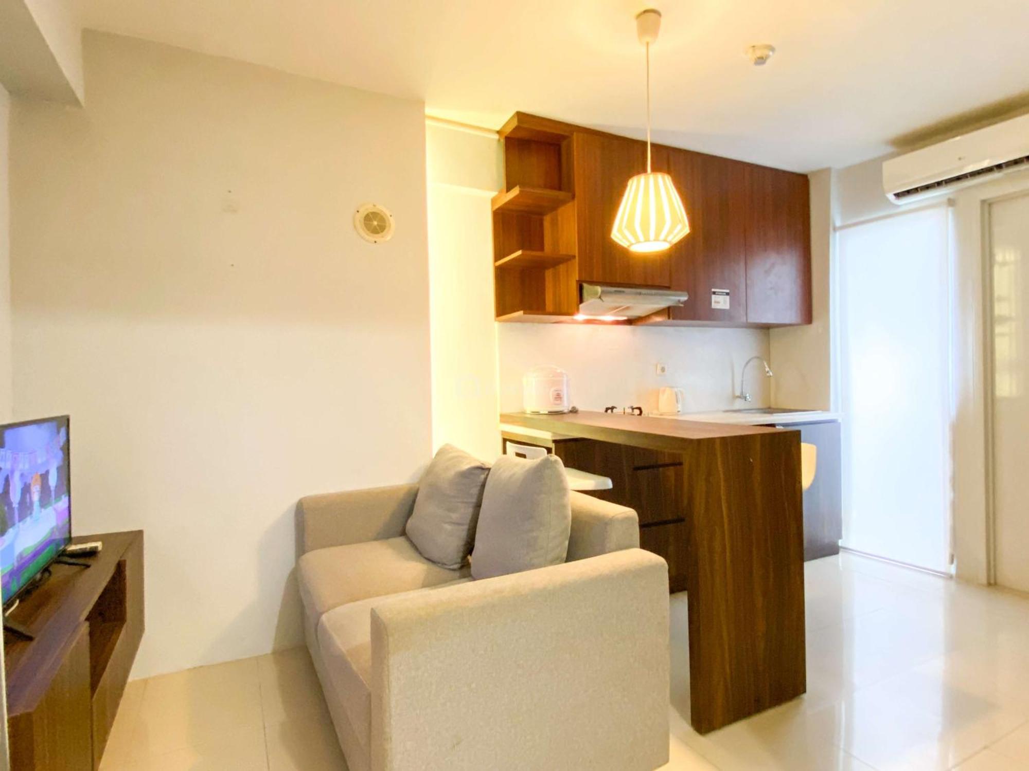 Appartement Good And Minimalist 1br At Bassura By Travelio